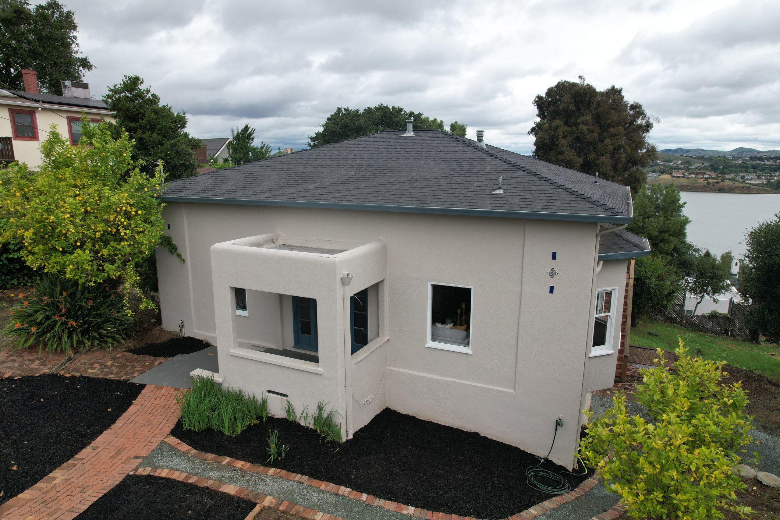 444 Edwards St Front of House